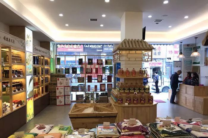 將放心糧油店開到家門口，能否打通放心糧油消費的最后一公里？
